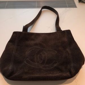 Chocolate brown side Chanel bucket bag